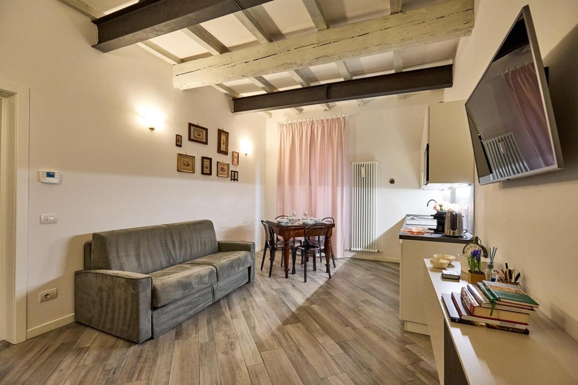 La Torre Lunga -Smart Working- 150 M Dalle-From Due Torri-Two Towers Болонья Екстер'єр фото