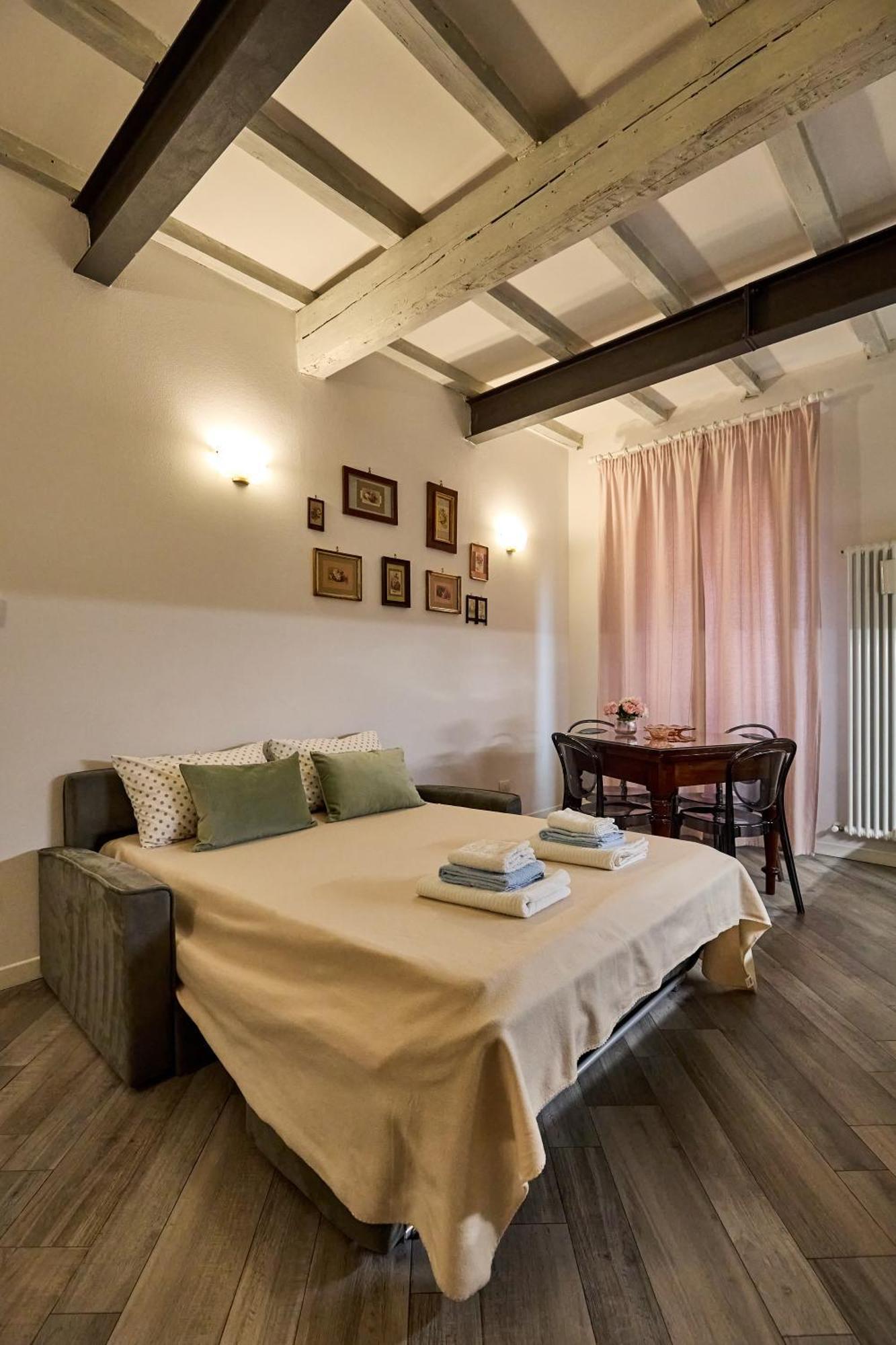 La Torre Lunga -Smart Working- 150 M Dalle-From Due Torri-Two Towers Болонья Екстер'єр фото