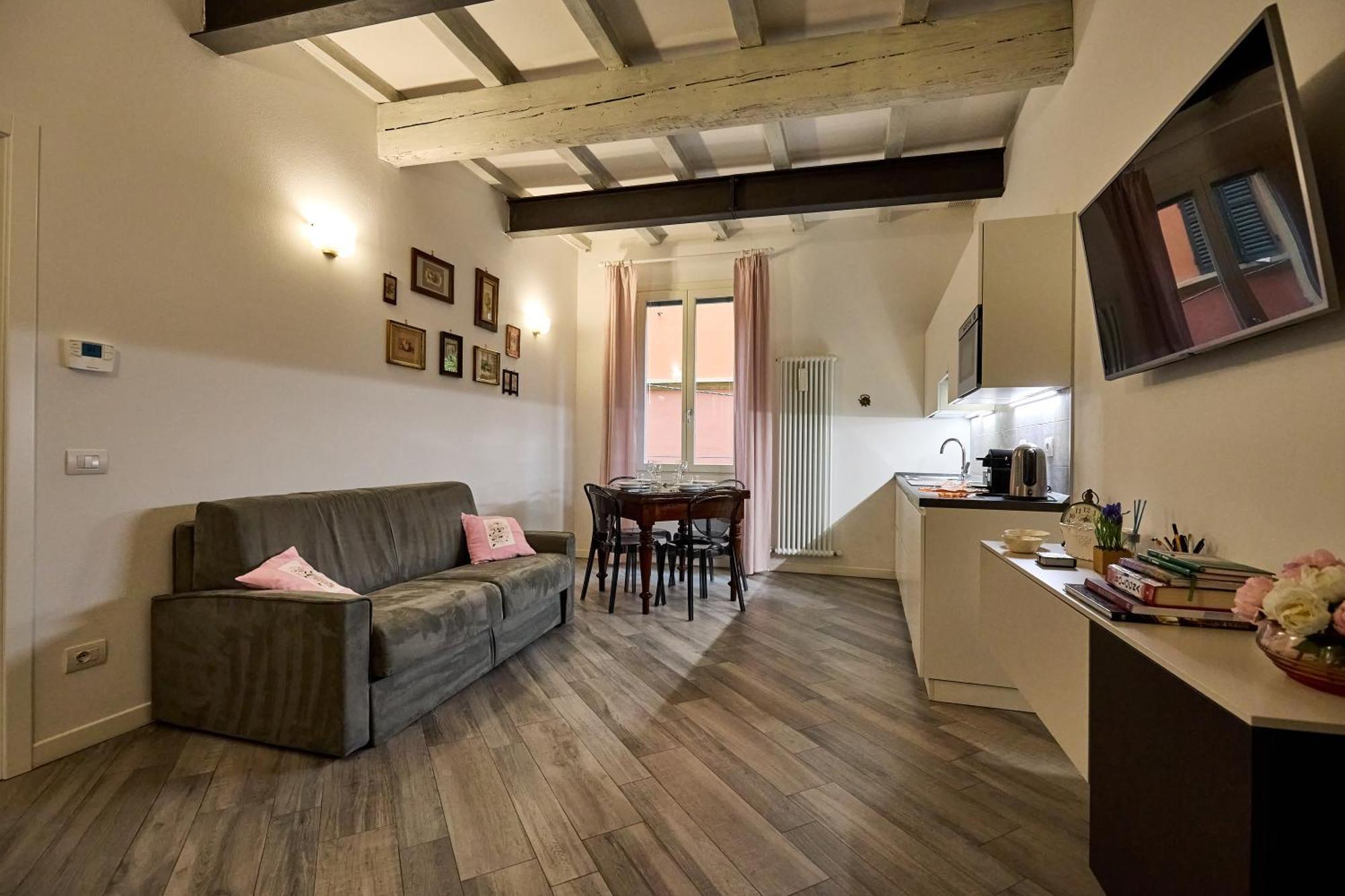 La Torre Lunga -Smart Working- 150 M Dalle-From Due Torri-Two Towers Болонья Екстер'єр фото