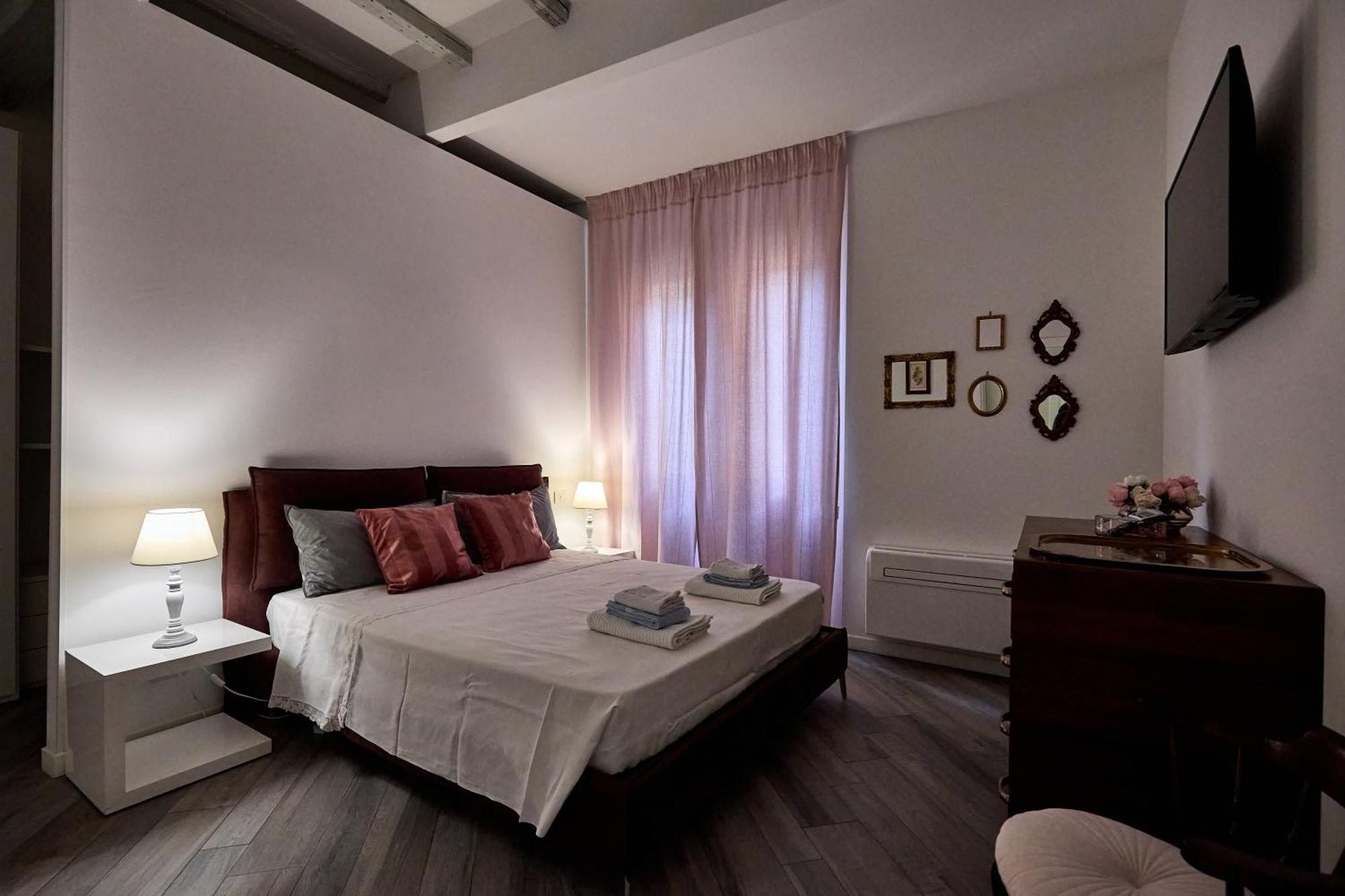La Torre Lunga -Smart Working- 150 M Dalle-From Due Torri-Two Towers Болонья Екстер'єр фото