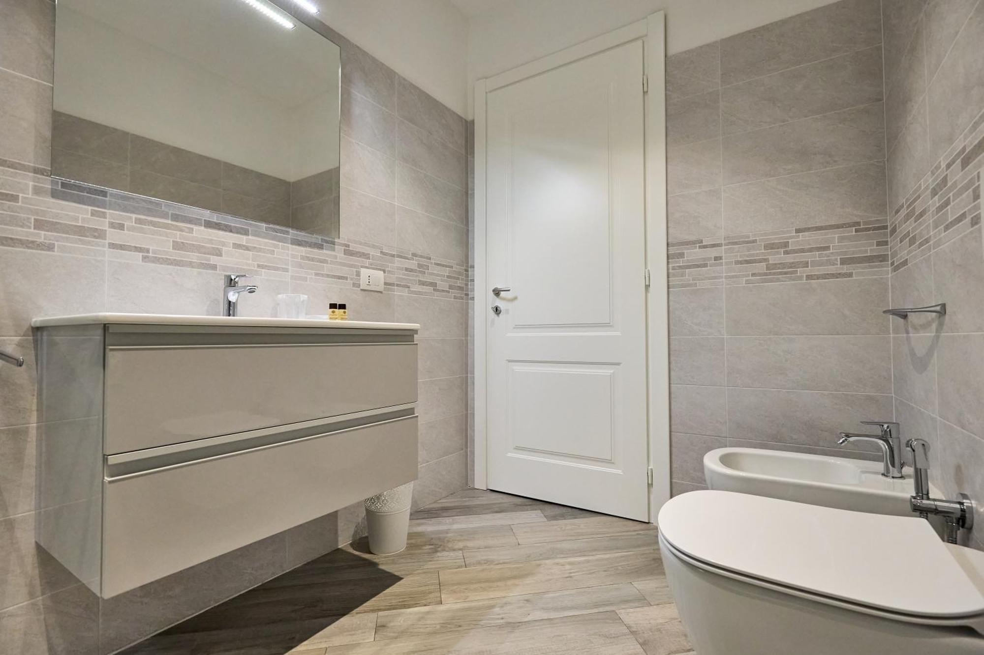 La Torre Lunga -Smart Working- 150 M Dalle-From Due Torri-Two Towers Болонья Екстер'єр фото