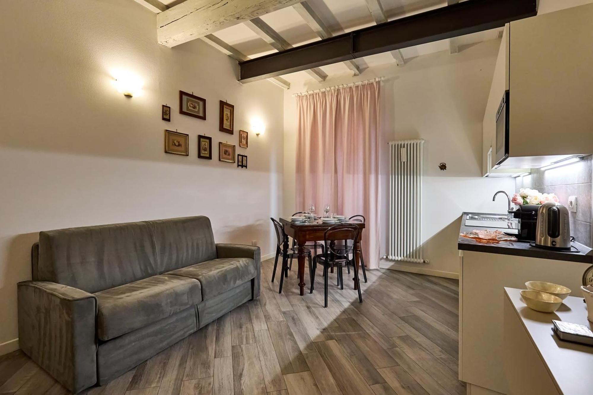 La Torre Lunga -Smart Working- 150 M Dalle-From Due Torri-Two Towers Болонья Екстер'єр фото
